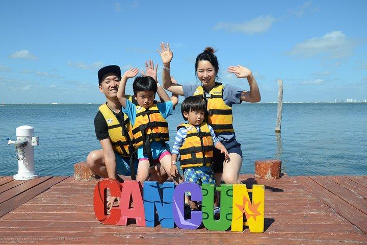 Cancun speedboat and snorkel tour: shared speedboat