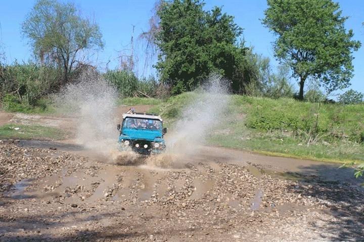 Mix. Tour (Jeep Safari and Boat Tour in Green Lake with Lunch)