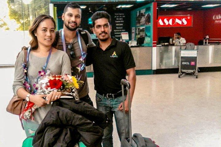 Colombo (CMB) Airport to Waikkal City Private Transfer