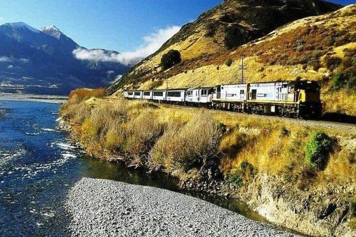 Arthur's Pass National Park Day Tour with TranzAlpine Train