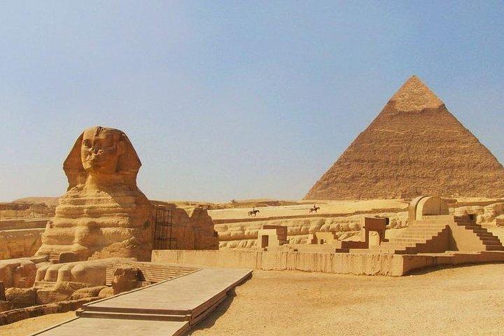 Half day Private tour to Giza pyramids Sphinx