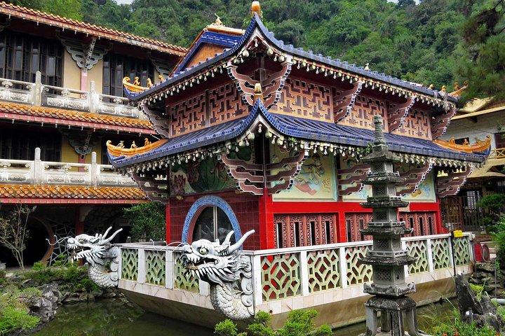 Ipoh Caves, Heritage And Cave Temple Tour