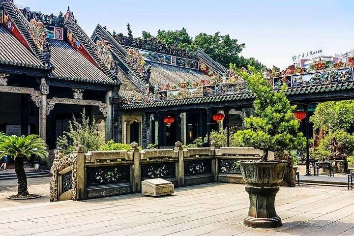 Private flexible Guangzhou City Sightseeing Tour with Dim-Sum Tasting