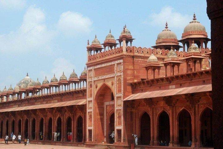 Taj Mahal and Agra Same Day return Trip from Jaipur