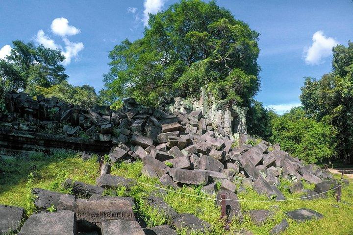 Koh Ker & Beng Mealea Tour