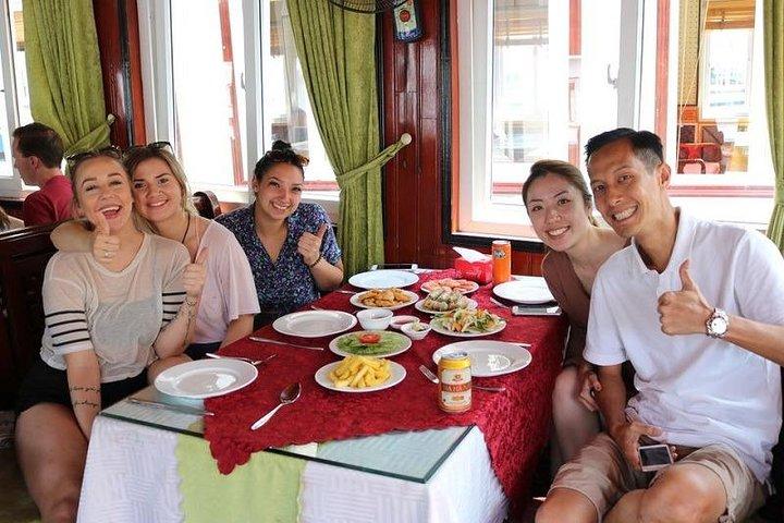Halong Islands, Cave, Kayak, Bamboo Day Tour w Dragonfly Cruise