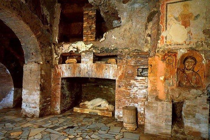 Rome Underground Catacombs Exclusive Guided Tour, Ticket and Transfer Included