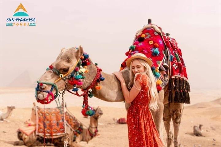 From Cairo: Camel or Horse Ride Tour Around Giza Pyramids