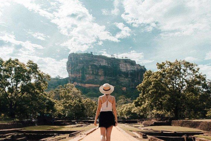 Sigiriya and Dambulla Day Tour from Colombo