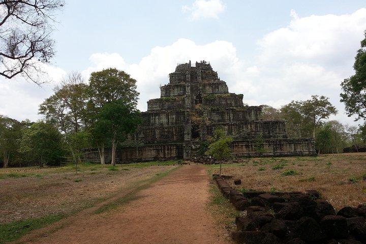 Private One Day to Beng Mealea, Koh Ke and Preh Vihear Temples
