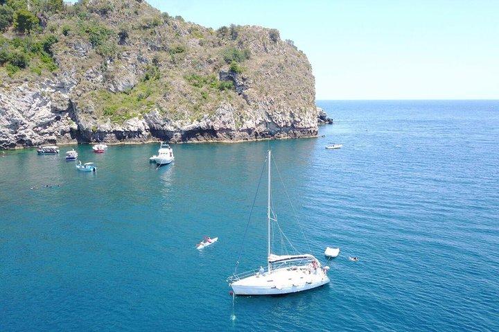 Sailing Tour Taormina Bay