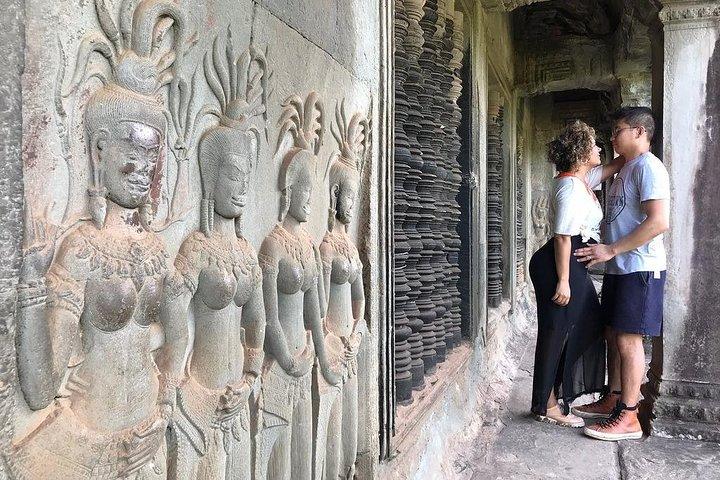 Exclusive Private Sunrise Tour of Angkor Wat with Champagne Breakfast