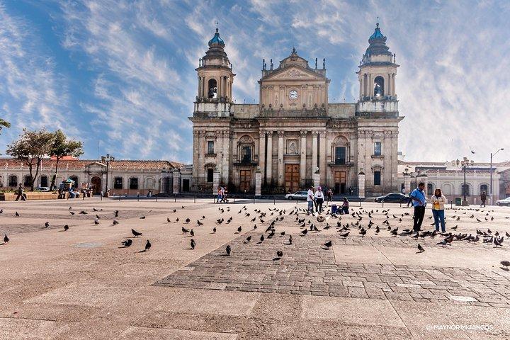 Guatemala city Walking Tour and public bus