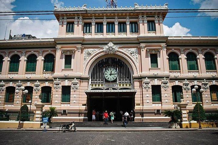 1-Day Ho Chi Minh City & Cu Chi Tunnels-Deluxe Group Of 10 Max