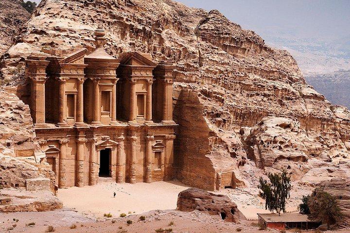 2-Day Tour of Petra and Wadi Rum