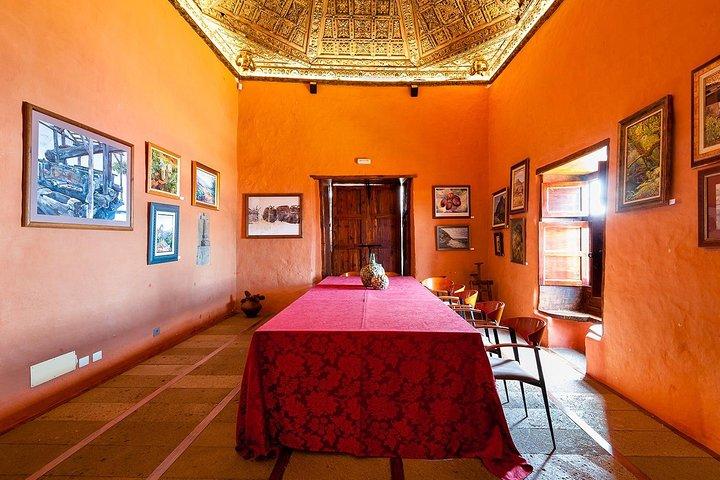 Tenerife Gastronomy Tour with Two Winery Visits and 4-Course Lunch