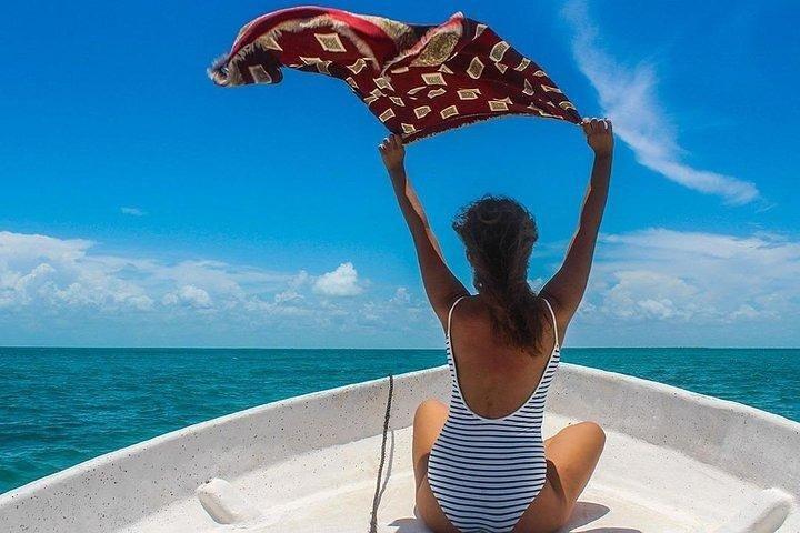 Amazing Tour in Sian Kaan biosphere with Transportation from Cancún!