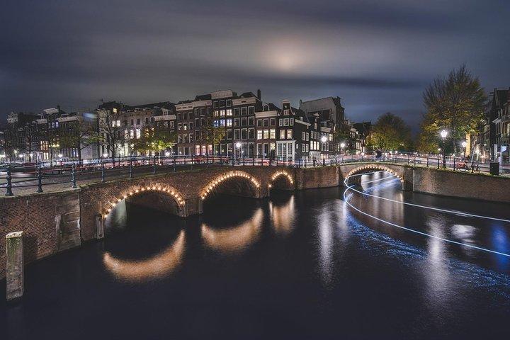Amsterdam Night Photography Workshop with a Professional
