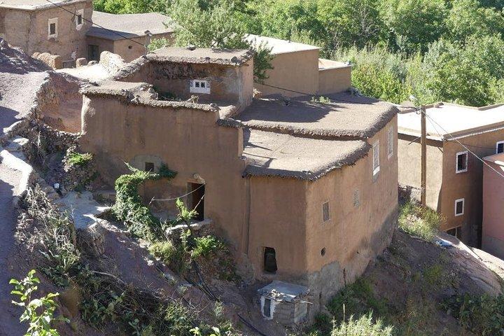 Atlas Mountains and Three Valleys & Waterfalls: Guided Day Trip from Marrakech
