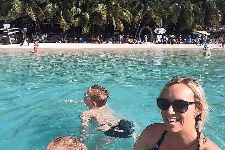 Roatan Horseback Riding & West Bay Beach