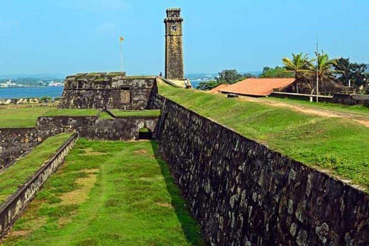 Southern Sri Lanka Sightseeing Private Day Trip
