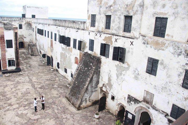 Accra To Cape Coast And Elmina Day Tour