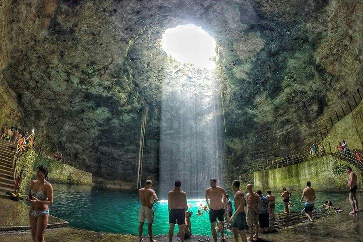 EXPERIENCE CHICHÉN ITZÁ at NIGHT, CENOTE, BUFFET & VALLADOLID