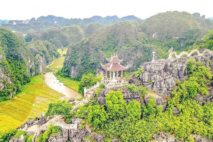 NINH BINH MEMORABLE DAY: Hoa Lu, Mua Cave, boat trip Tam Coc, Trang An optional
