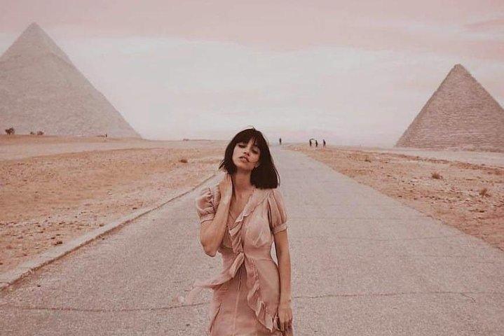 Cairo: Pyramids, Memphis, Sakkara day trip at no extra cost.