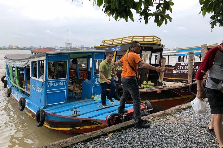 CuChi Tunnels&Mekong Delta(Boat,TukTuk,Coconut Village)SmallGroup