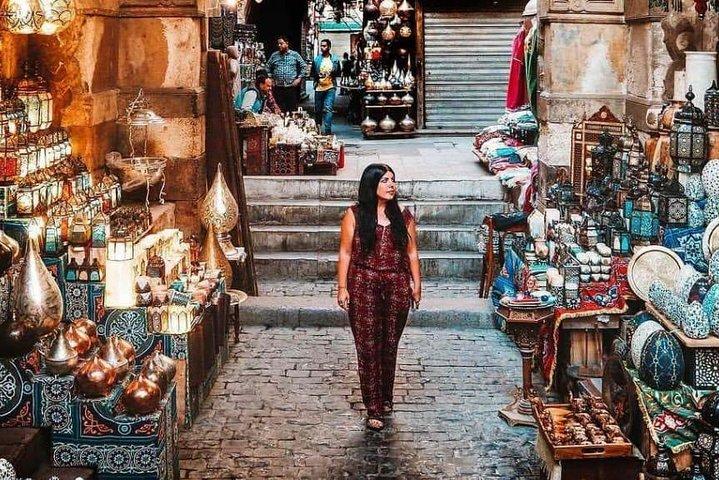 El-Moez Street and Khan Khalili Bazaar - Private Tour