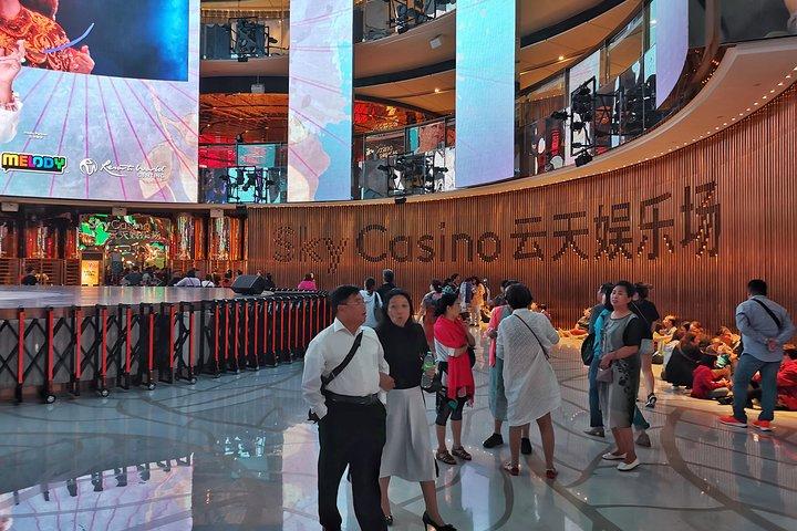 Genting Highland & Batu Cave Guided Day Tour (SIC/Shared Tour)