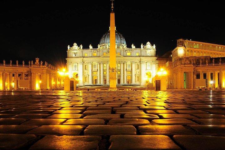 Private Tour Rome By Night with Limo service and English Speaking Driver