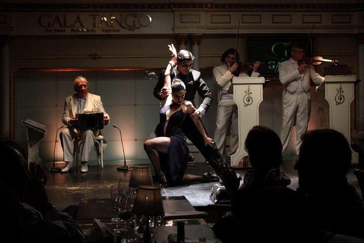 Tango show and dinner at: Gala tango