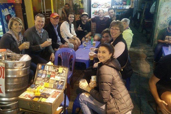 Private: Hanoi Walking Street Food Tour + Hanoi train street