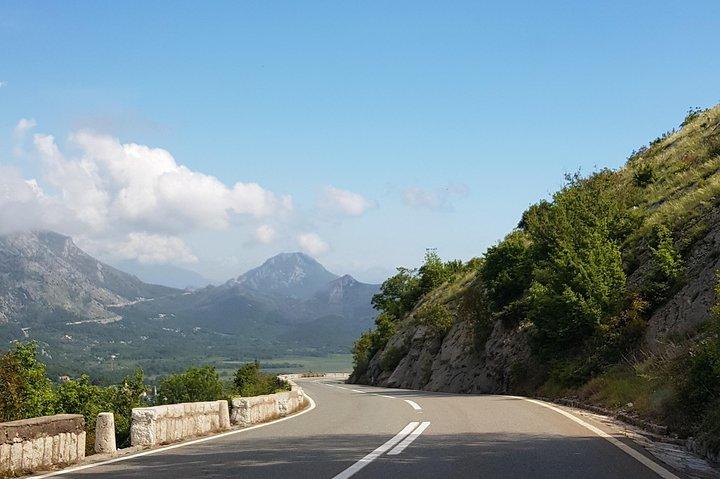 Private transfers from Podgorica Airport and city to Budva