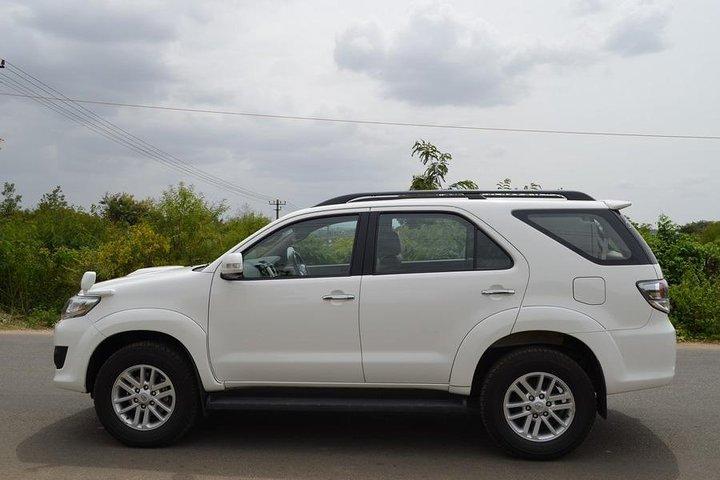 Private transfer from Dubai city to Abu Dhabi Airport
