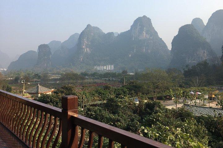 Guilin Private Arrival Transfer: Railway Station to Hotel