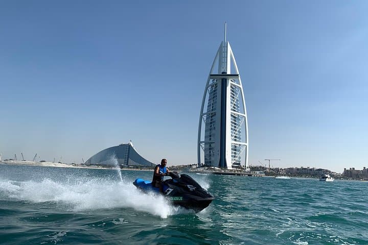 Dubai : Jet Ski Ride to Burj Khalifa & Burj Al Arab with Juice