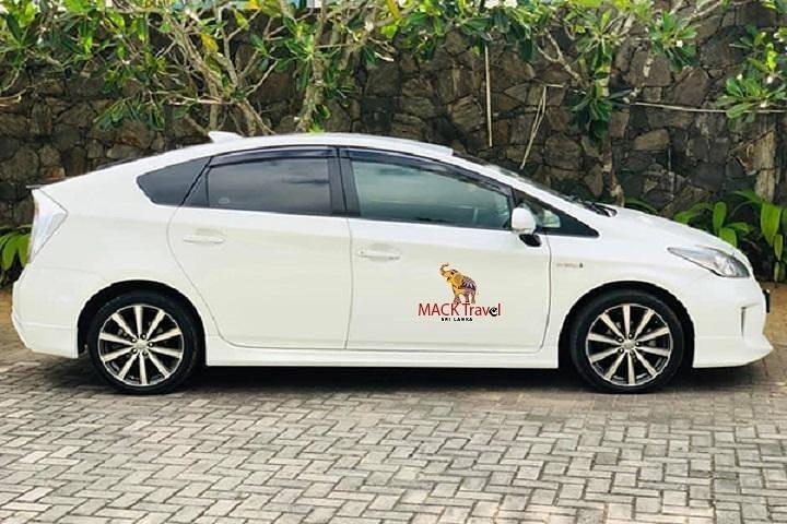 Airport Taxi Transfers from Colombo Airport to Udawalawe