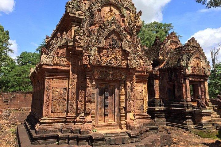 Private One Day Tour to Kulen Mountain, Banteay Srei and Banteay Samre