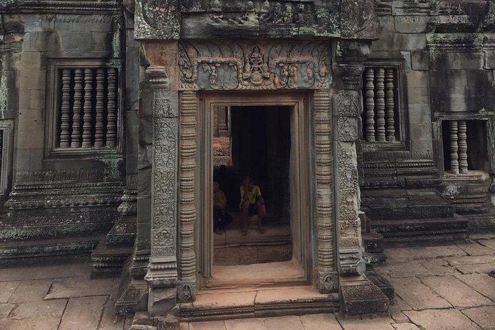 Private One Day Tour to Kulen Mountain, Banteay Srei and Banteay Samre