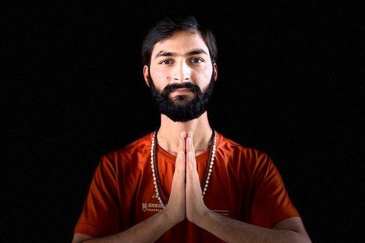 GROUP YOGA CLASS - BEGINNER / ADVANCED - Sunrise Yoga with Ayush in Varanasi