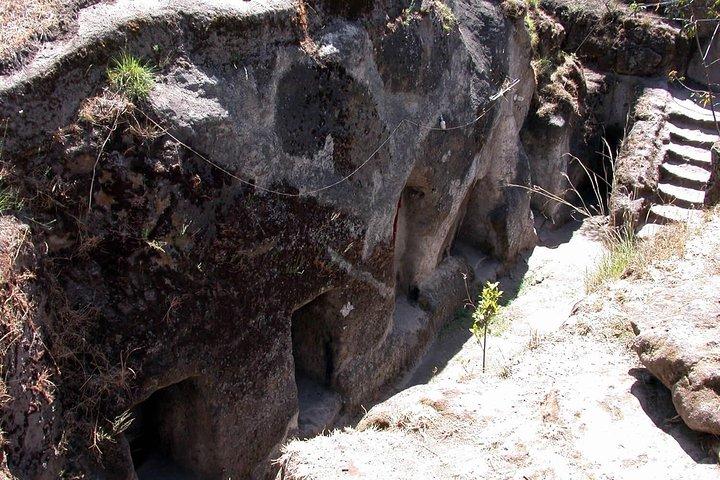 Day trip to Adadi Mariyam, Tiya and Melka kunture