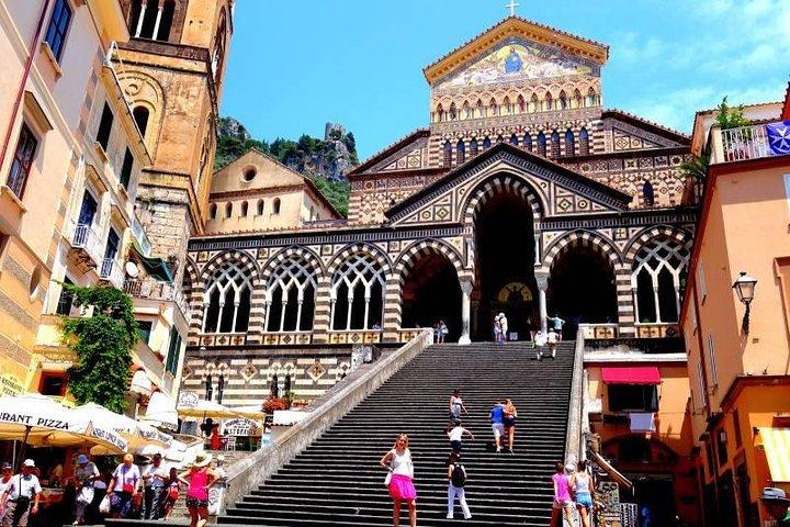 Sorrento, Positano, Amalfi and Ravello Tour Premium from Naples
