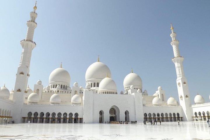 Private Abu Dhabi city tour Grand Mosque and Louvre museum