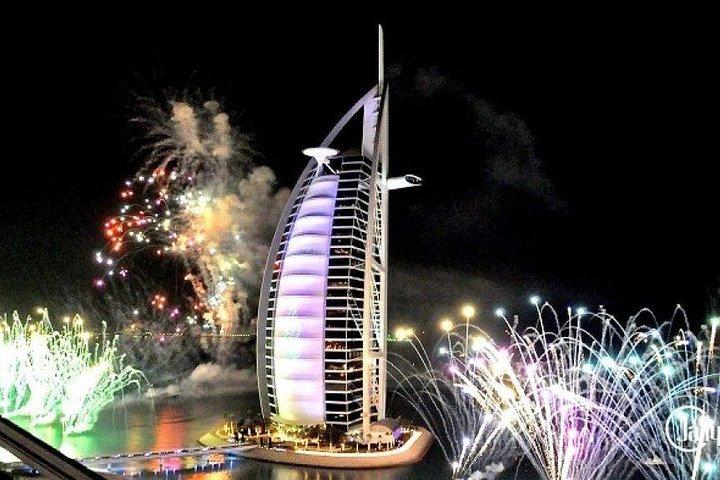 Private Dubai city tour with Dubai Marina Dhow Cruise