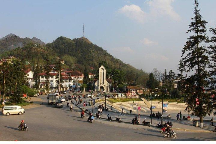 Sapa Private Trekking Through Rice Terraced Fields - 1Day