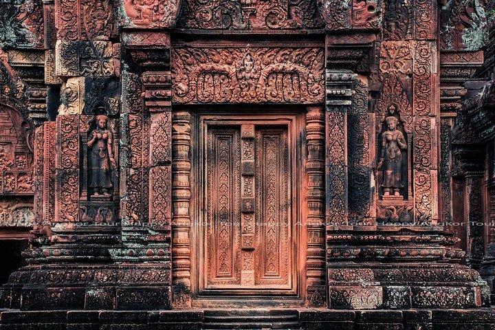 2-Day Angkor Wat with Temples On Small Circle & Kulen Waterfall