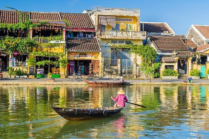Hanoi Private Transfer from Hanoi city centre to Hanoi (HAN) airport